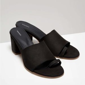 Humanoid Sarina Shoes in Onyx sz 38 Suede Heels
